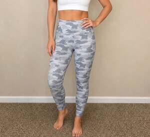 Kyodan Grey Camouflage High Waisted Cropped Leggings Size Medium